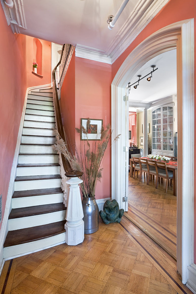 Fleur de pêche dans le couloir et le couloir - Design d'intérieur