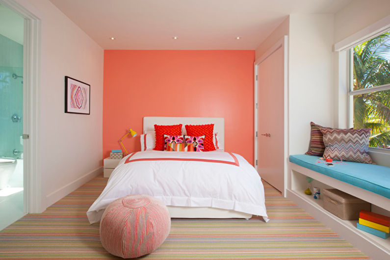 Fleur de pêche dans une chambre d'enfant - Design d'intérieur