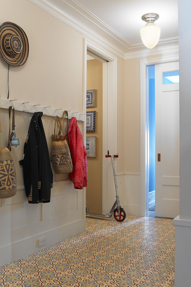 Floor tiles in the hallway - photo