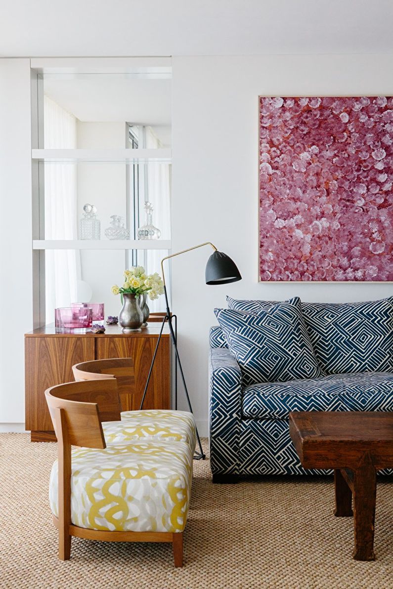 Interior design of the living room 17 sq.m. - Photo