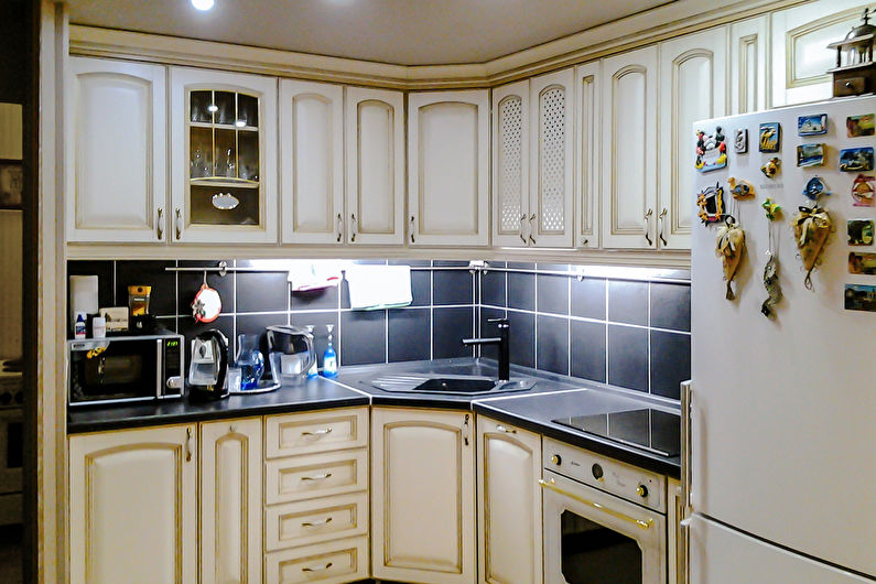 Corner kitchen in a classic style - Interior Design