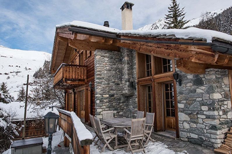 Chalet style houses - photo and projects