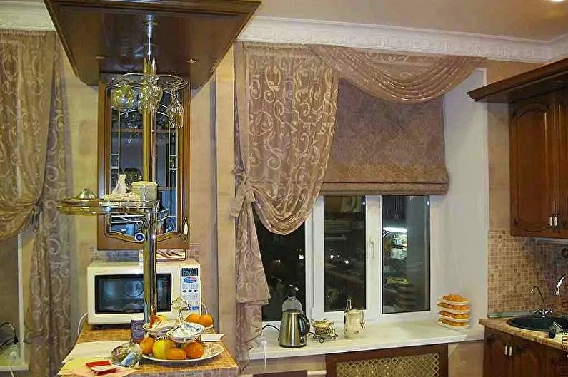Curtains in the kitchen - photo