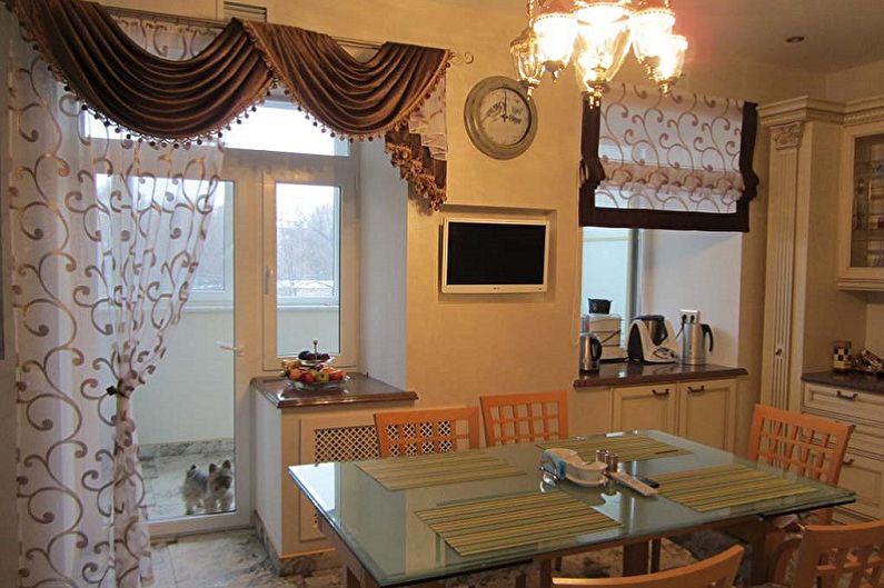 Curtains in the kitchen - photo