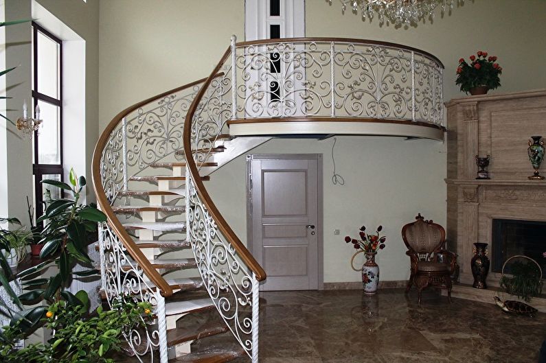 Railing for stairs - photo ideas