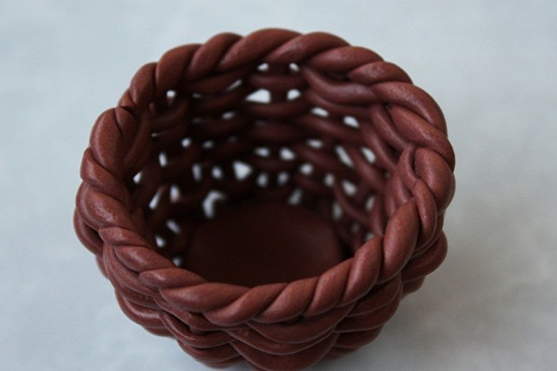 DIY wickerwork made of cold porcelain