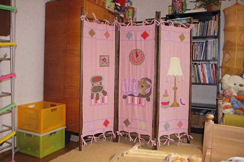 How to use a screen in different rooms - Screen in a children's room