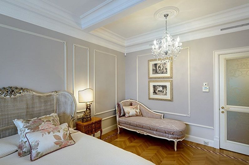 Stucco molding from polyurethane in an interior - Moldings