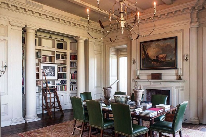 Stucco molding in polyurethane in the interior - Capitals