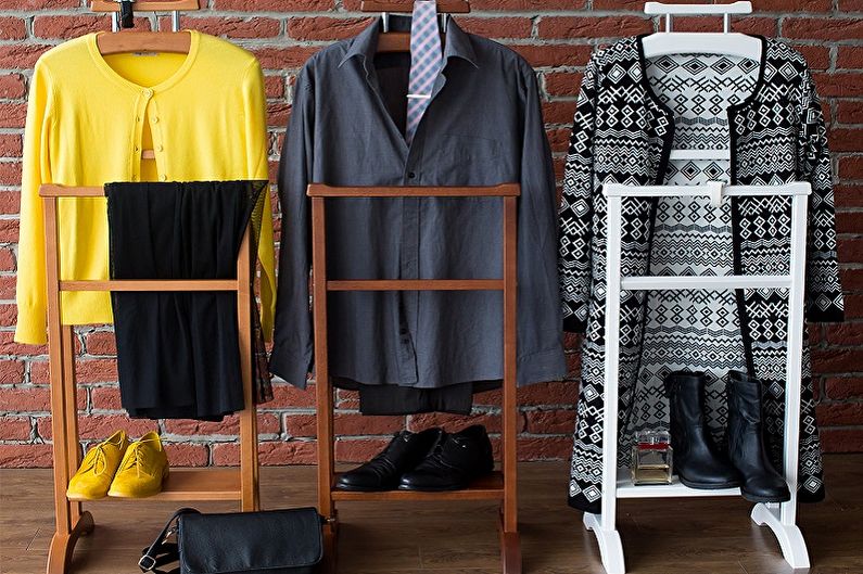 Types of floor hangers for clothes - Hanger for a business suit