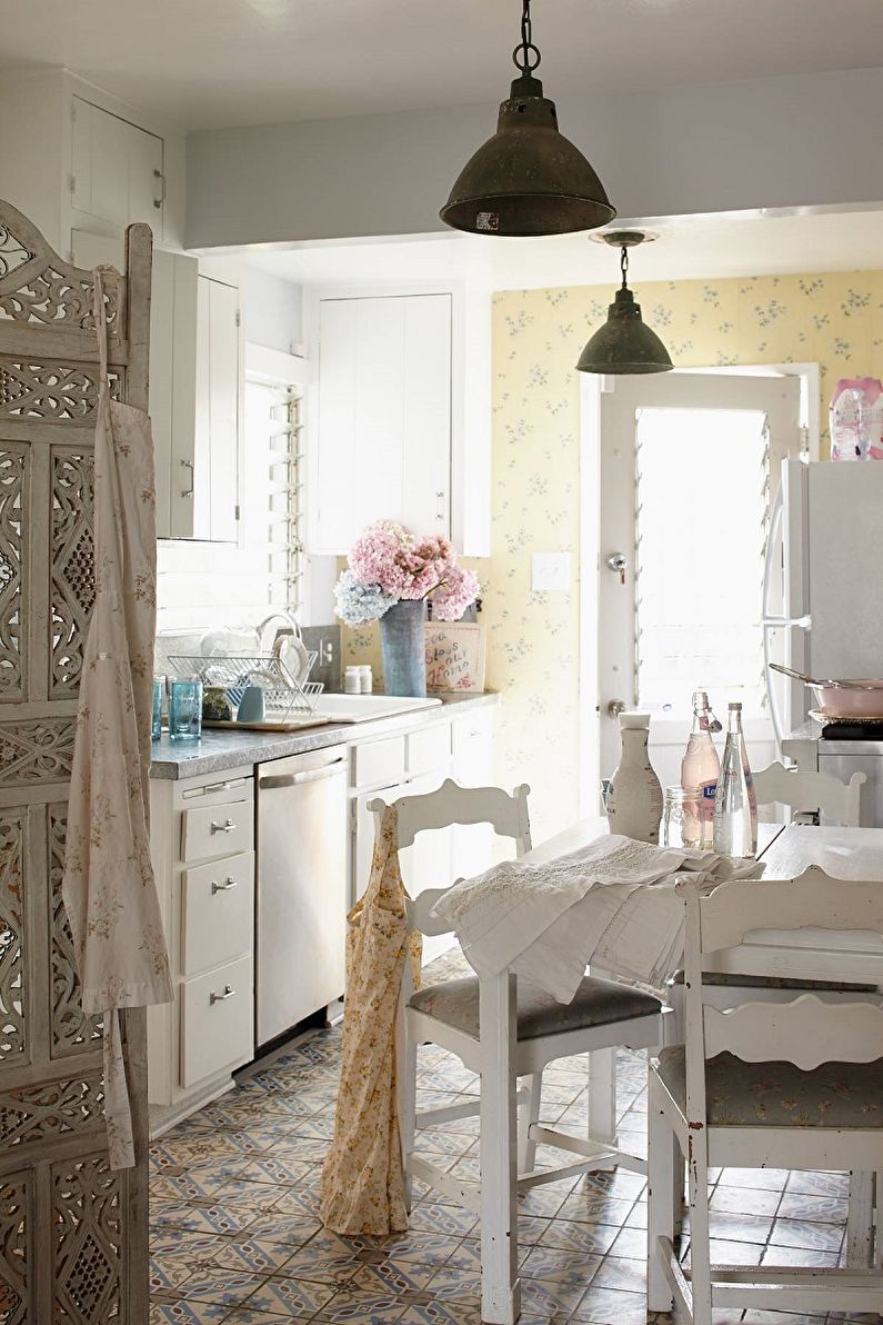 Kitchen 13 sq.m. in the style of shabby chic - Interior Design