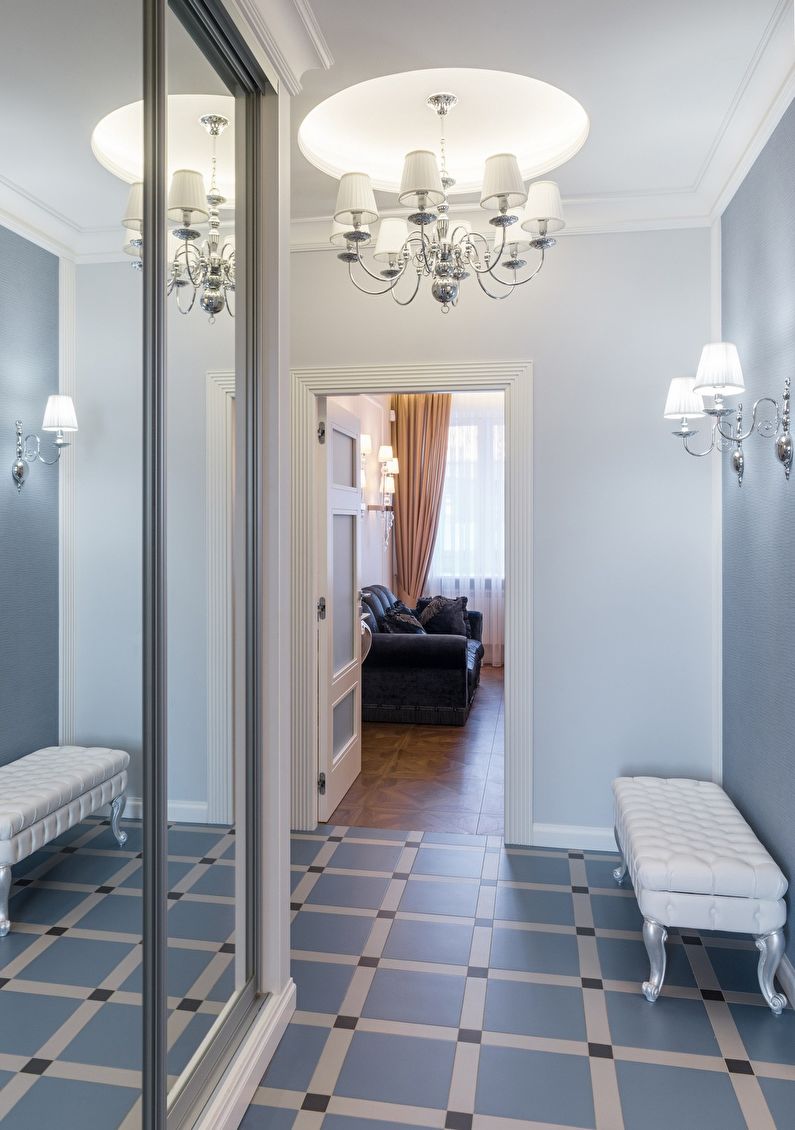 Gipsplaterloft i gangen - foto
