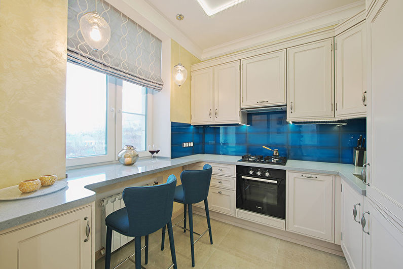 Interior design kitchen in the neoclassical style - photo