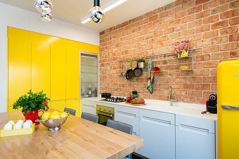 Yellow kitchen 10 sq.m. - Interior Design