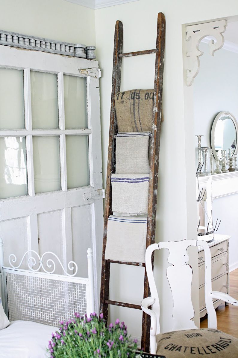 Shabby-chic style in the interior - Textiles, Decor and Lighting