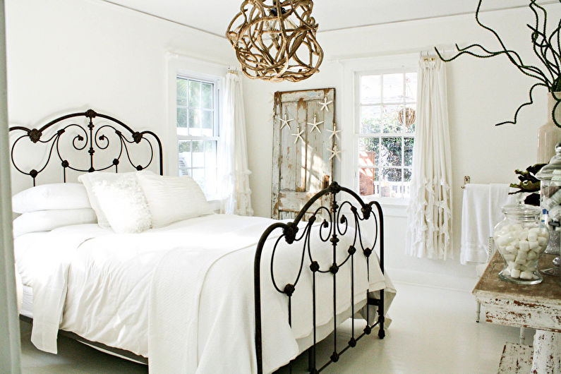 Interior design bedroom in the style of shabby chic - photo
