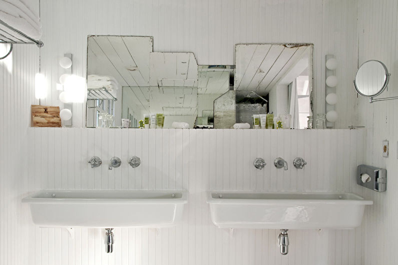 Interior design of a bathroom in the style of shabby chic - photo
