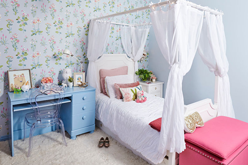 Interior design of a baby room in the style of shabby chic - photo