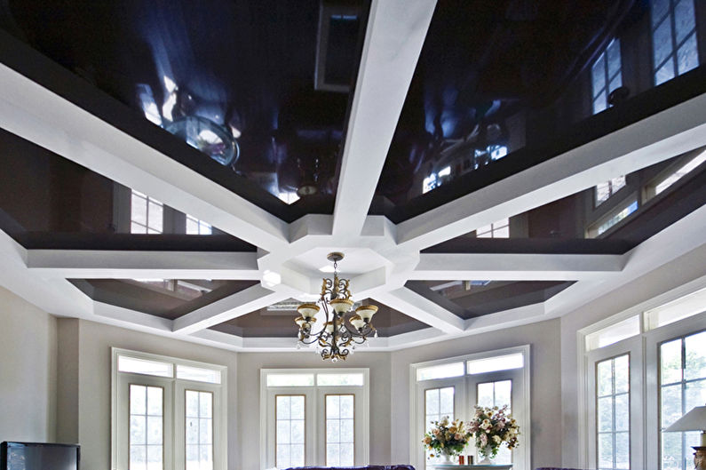 Combined plasterboard ceilings in the living room