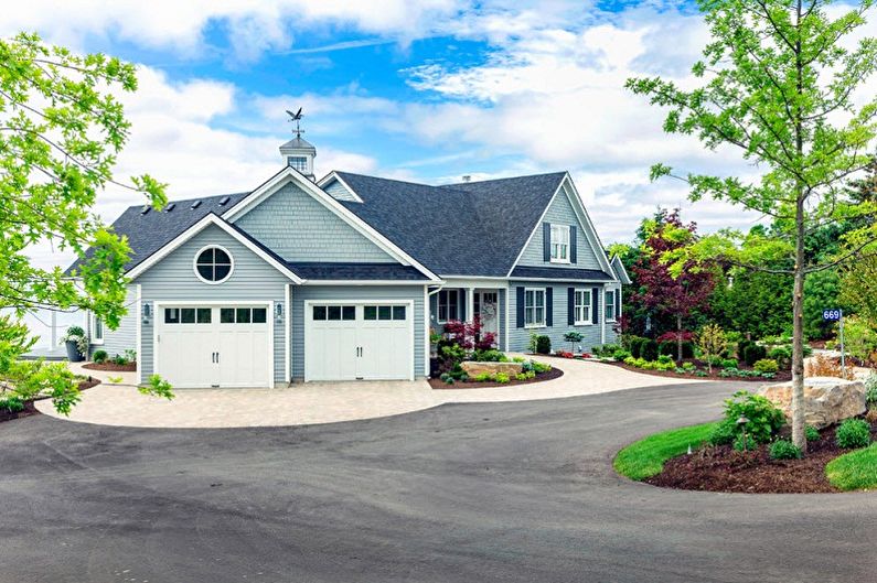 One-storey houses with a garage - photos and projects