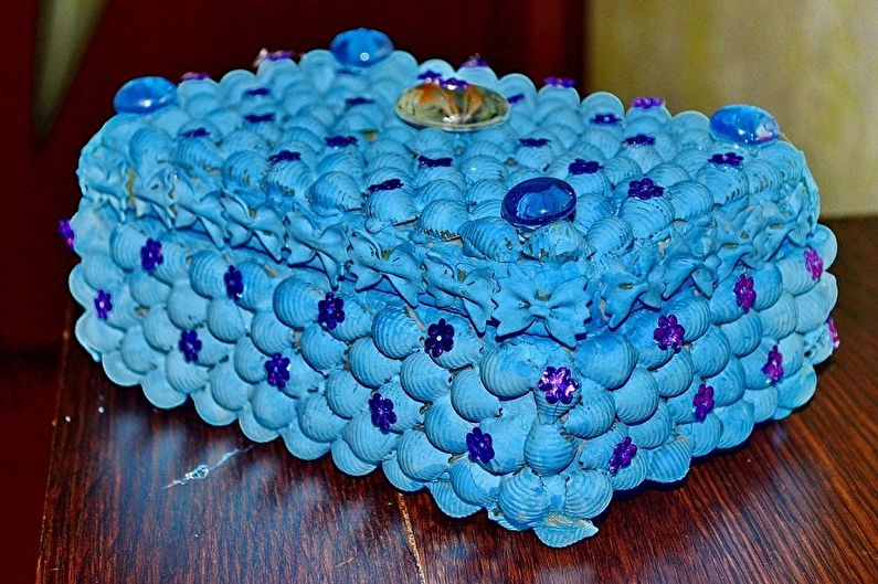 DIY pasta crafts - photos and ideas
