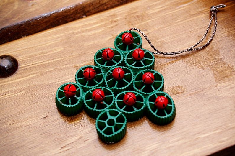 DIY pasta crafts - photos and ideas