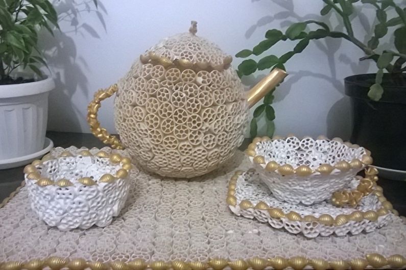 DIY pasta crafts - photos and ideas