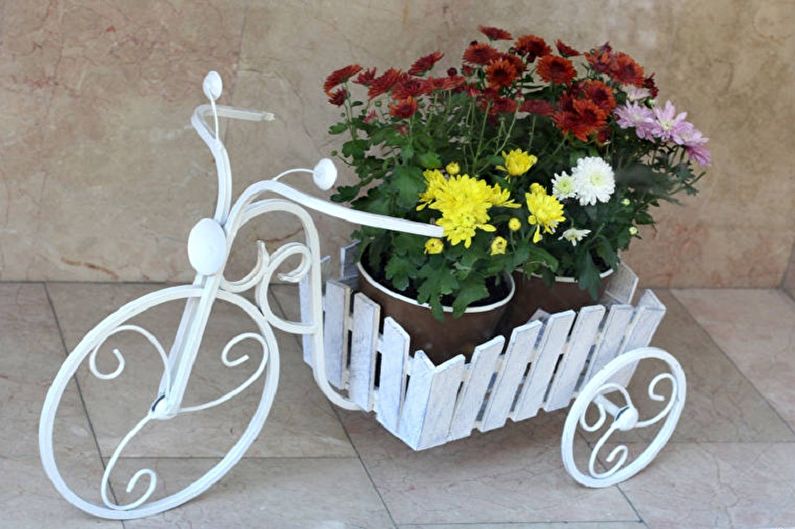 Street flowerpots - photo