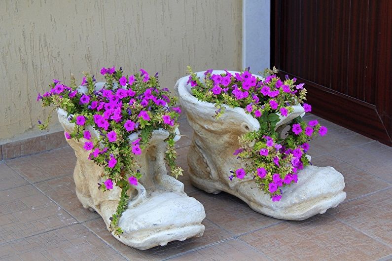 Street flowerpots - photo