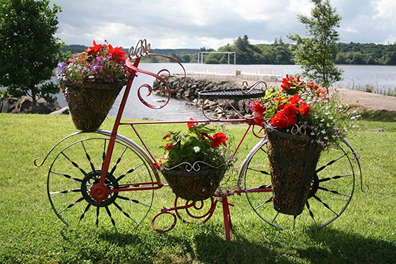 Street flowerpots - photo