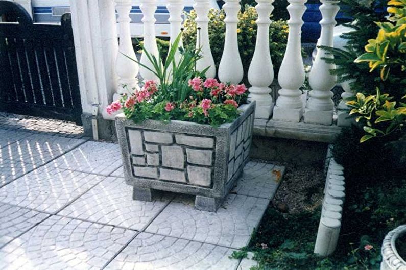 Street flowerpots - photo