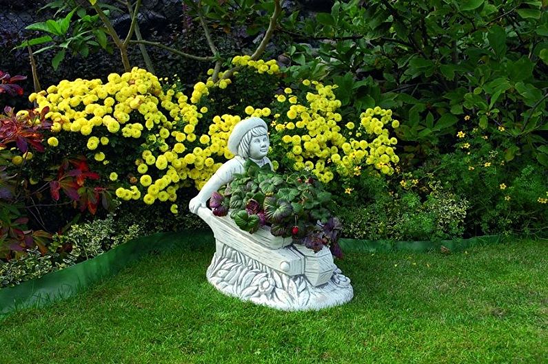 Street flowerpots - photo