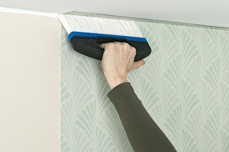 DIY ταπετσαρία, οδηγίες βήμα προς βήμα - Κόλλα ταπετσαρίας