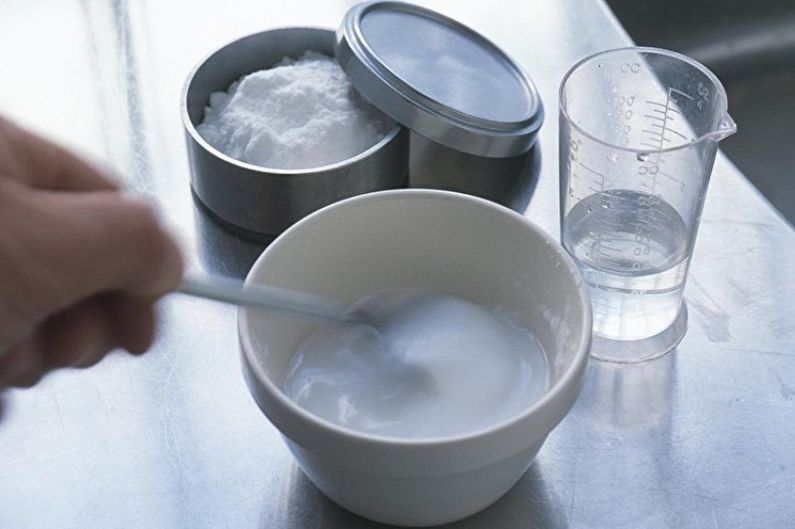 How to clean a carbon aluminum pan - Salt and vinegar
