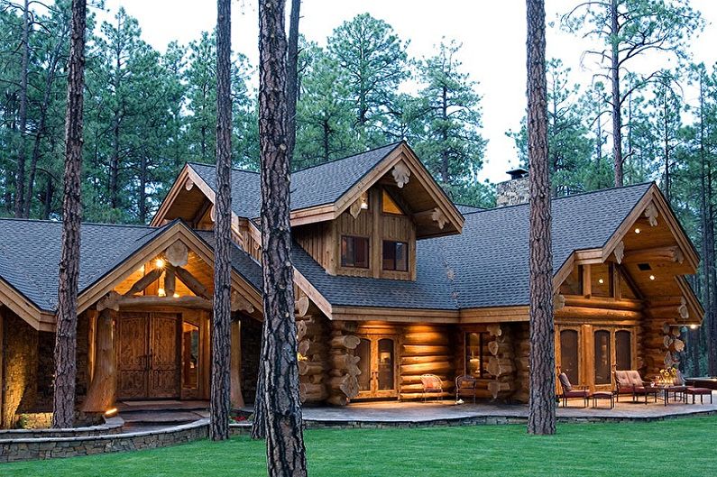 Houses made of logs - photo and projects
