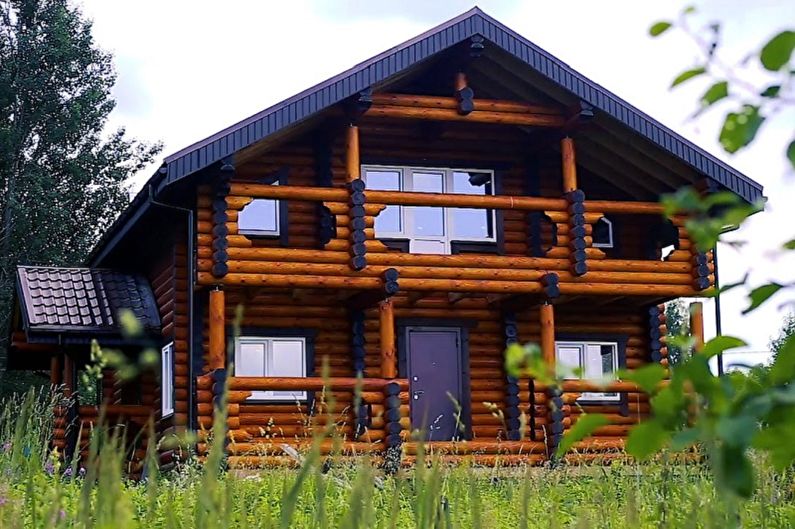 Houses made of logs - photo and projects