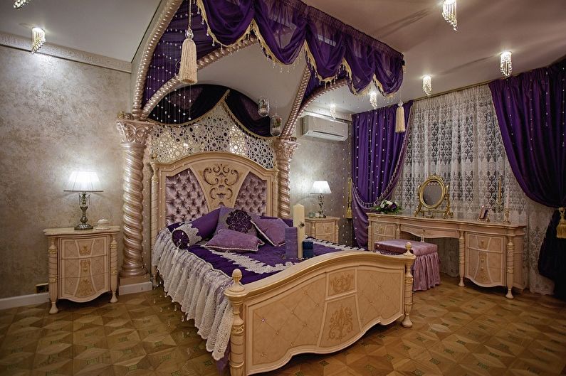 Mihin väreihin purppura yhdistyy - valokuva
