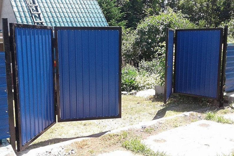 Gofrētu vārtu un vārtu dizaina iezīmes - Saliekamie akordeona vārti