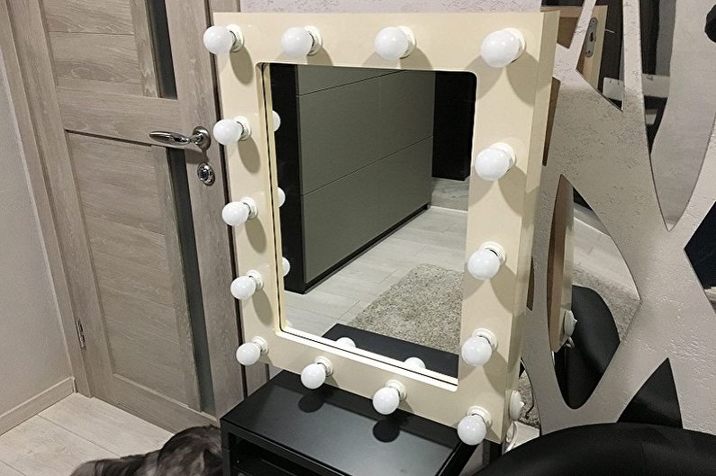Make-up mirror with bulbs - photo