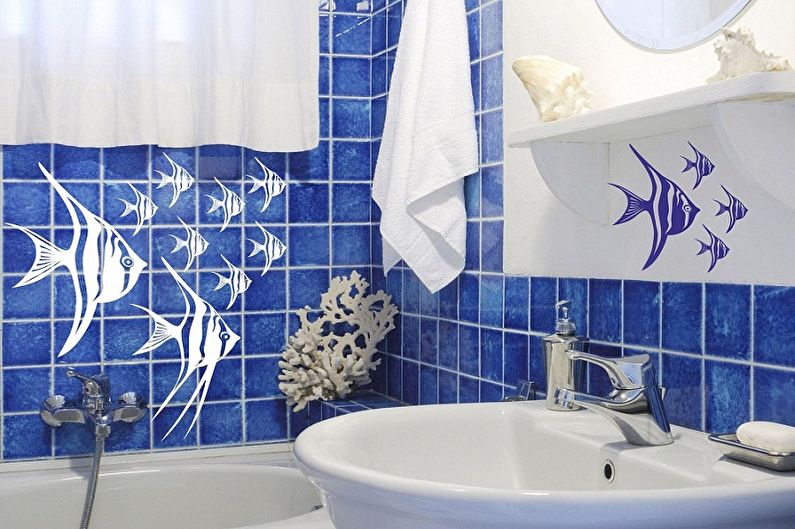 Bathroom design 2 sq.m. - Lighting and decor