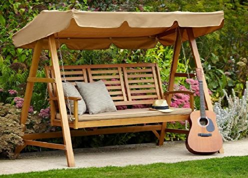Do-it-yourself swing for a summer house: 85 photo ideas