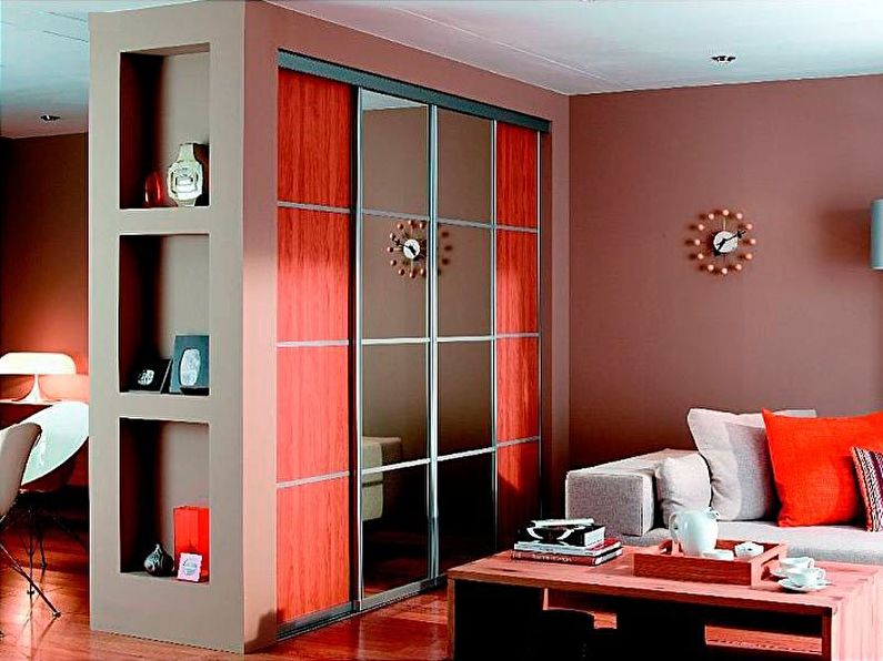Zoning a room with a closet
