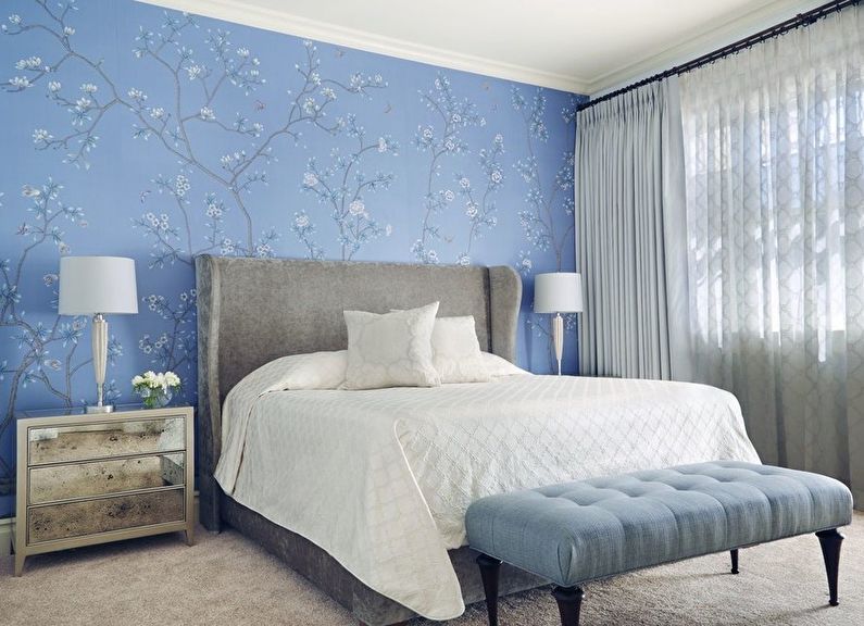 Blue wallpaper in the bedroom
