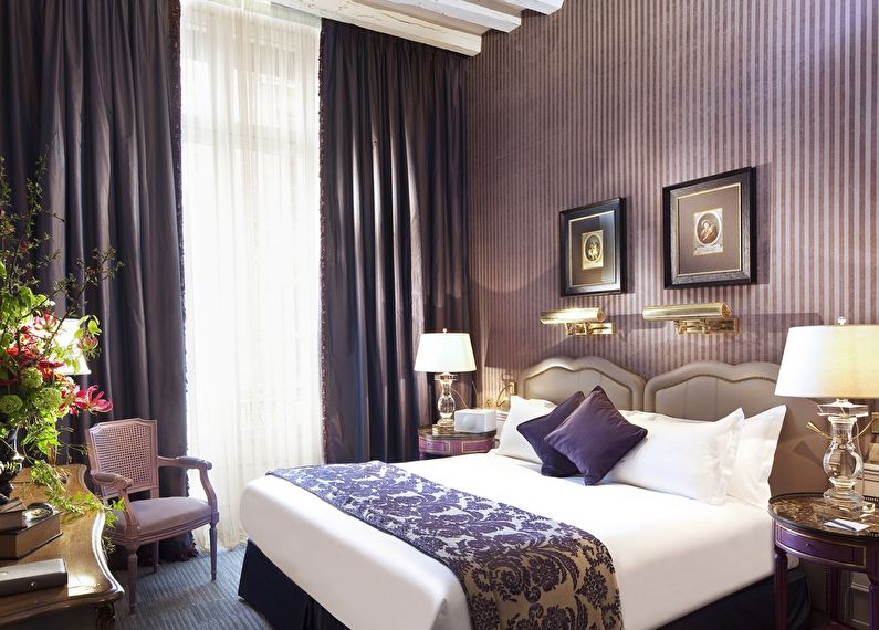 Wallpaper for the bedroom in the English style
