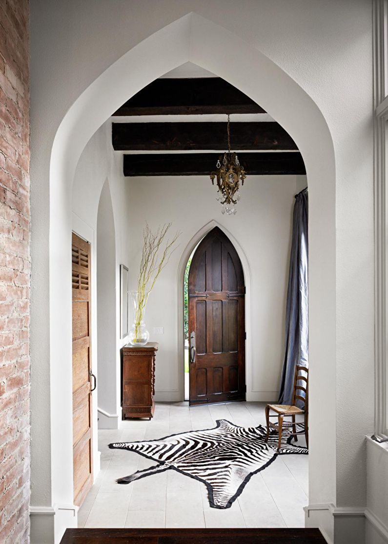 Oriental-style drywall arch - hallway and corridor