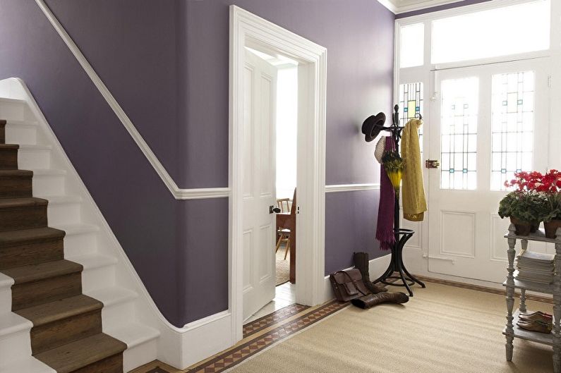 Lilac color in the hallway interior - Design photo