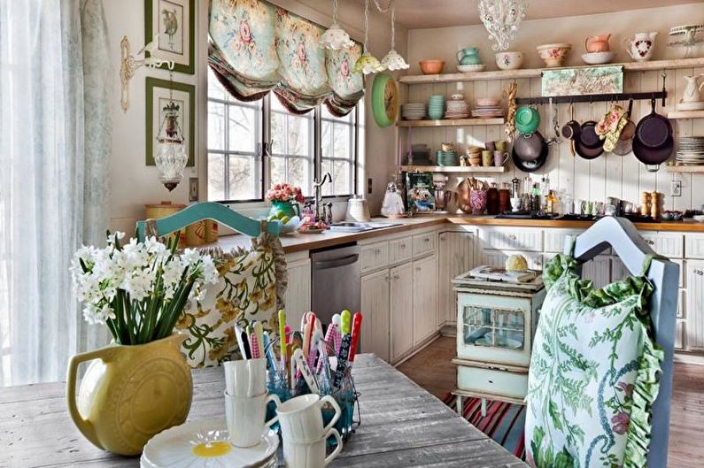 Kitchen 14 sq. m. in the style of shabby chic - Interior Design