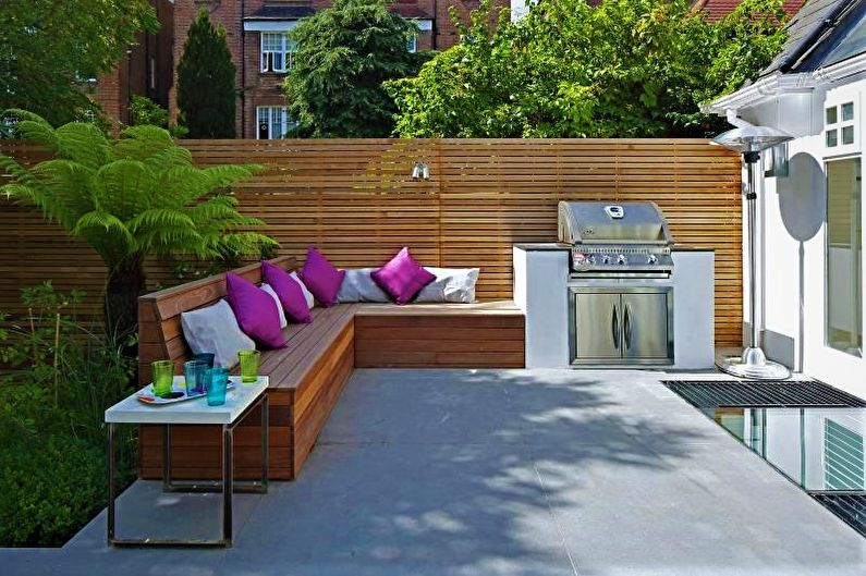 Wooden fences for a private house - photo