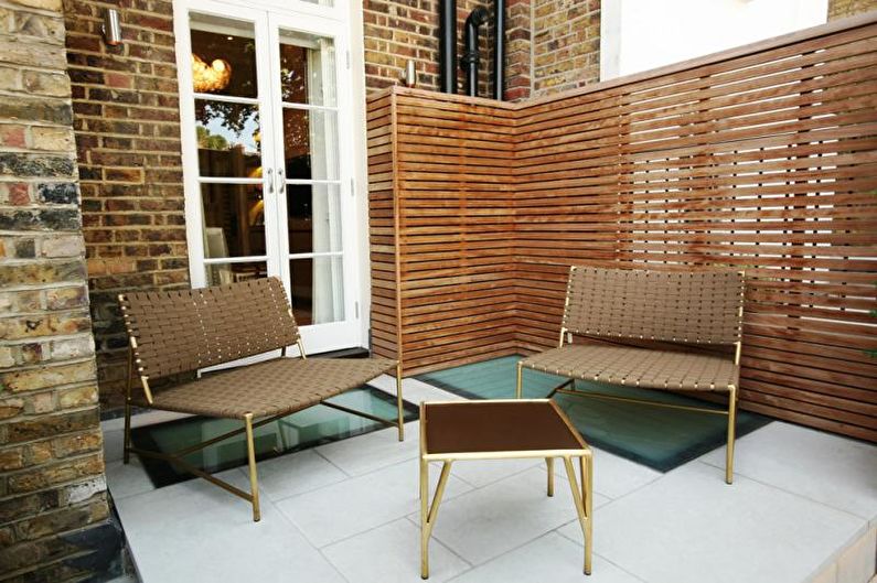 Wooden fences for a private house - photo