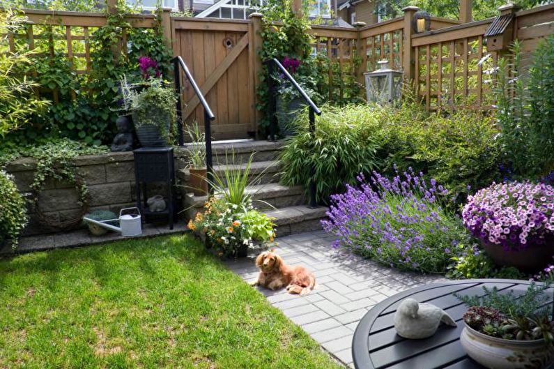 Decor for a fence for a private house - photo